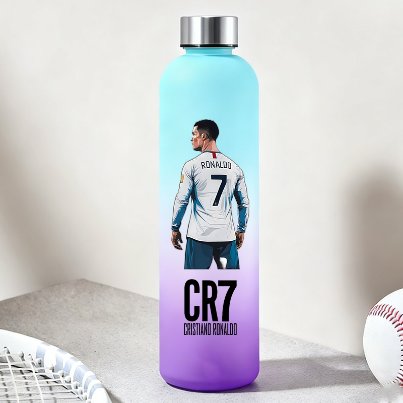 Kids Outdoor Kitchen Accessories - ขวดน้ำ CR7 ขนาด 900 มล. ขวดน้ำกีฬาลายโรนัลโด้